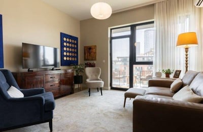 Alquiler de un elegante apartamento de 3 habitaciones, 81 m², BW Sole, Belgrade Waterfront, Belgrado, Serbia